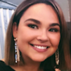 Meet your Posher, Claudia